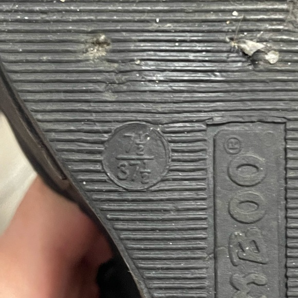 Black wedge heels size 7.5 - Picture 5 of 6